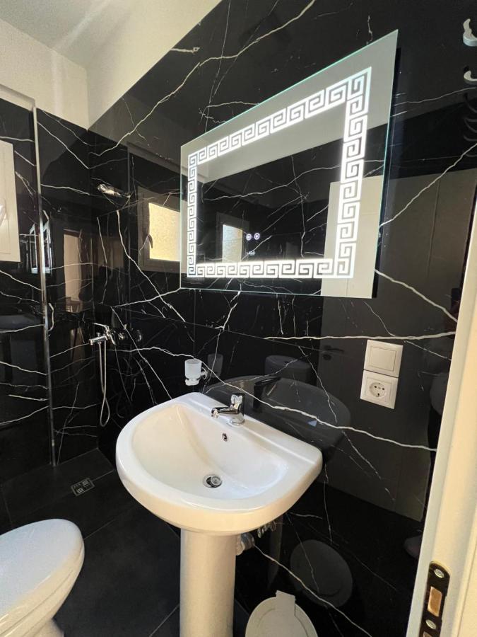 סרנדה Harmony Apartments מראה חיצוני תמונה