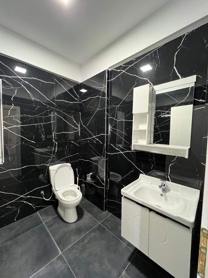 סרנדה Harmony Apartments מראה חיצוני תמונה